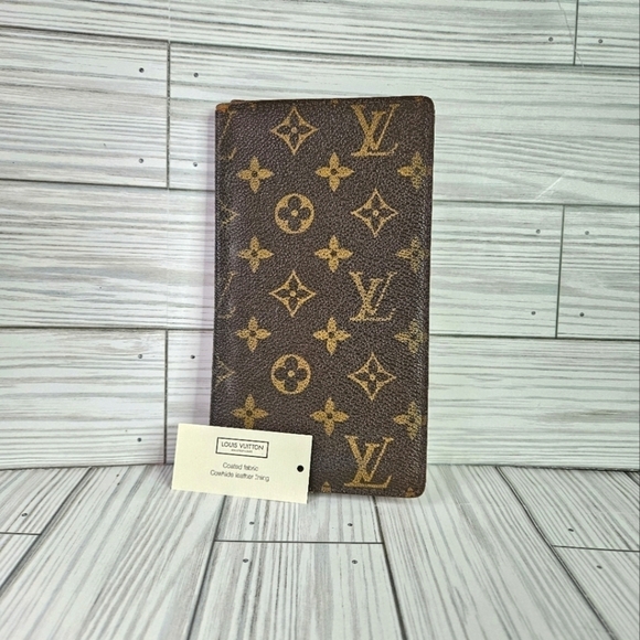 Louis Vuitton Vintage LV Monogram Bi Fold Wallet in Coated Canvas and Leather - Picture 1 of 15